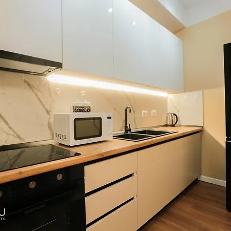 Miku - Perfect 1bedroom At Komuna E Parisit Apartment *