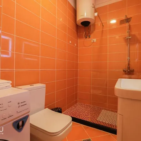 Miku - Perfect 1bedroom At Komuna E Parisit *