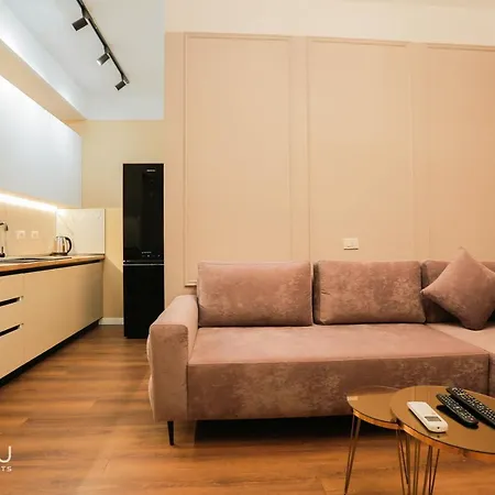 Miku - Perfect 1bedroom At Komuna E Parisit Daire Tiran