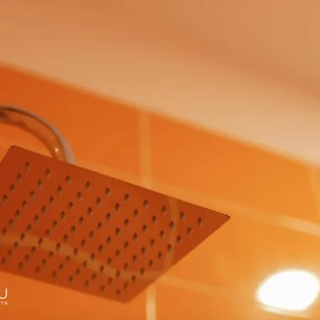 Miku - Perfect 1bedroom At Komuna E Parisit