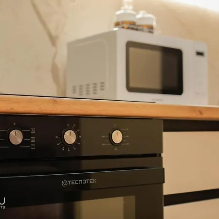 Miku - Perfect 1bedroom At Komuna E Parisit