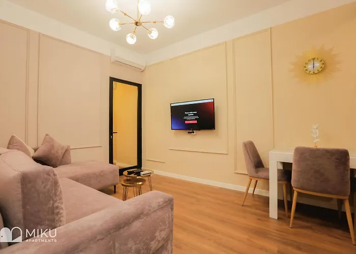 Miku - Perfect 1bedroom At Komuna E Parisit Apartman