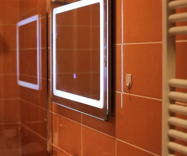 Appartement Miku - Perfect 1bedroom At Komuna E Parisit *