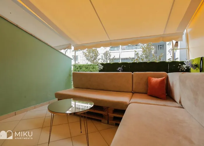 Miku - Perfect 1bedroom At Komuna E Parisit Apartman